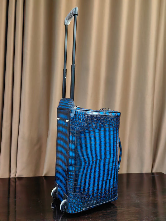 alt
Borsone da viaggio business vintage blu grande in vera pelle di coccodrillo con maniglia a rullo e tracolla