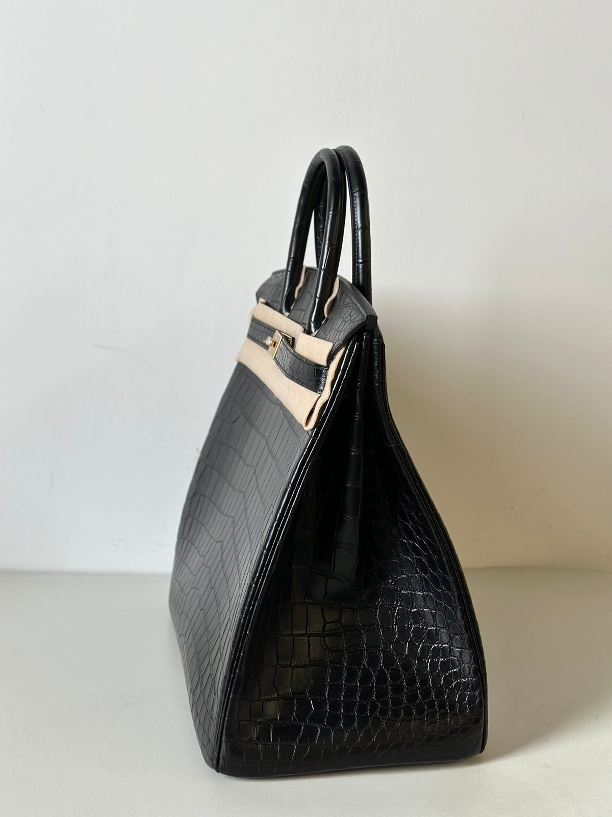 Túi tote công sở khóa móc cỡ lớn 40cm bằng da cá sấu thật màu đen