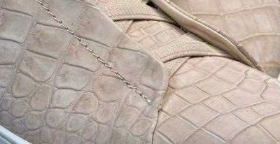 Preorder giày loafer da nubuck vân cá sấu