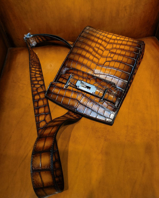 Vintage borsa a tracolla da petto e a spalla in pelle di coccodrillo